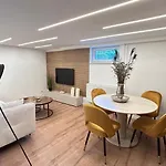 Nella بادربورن